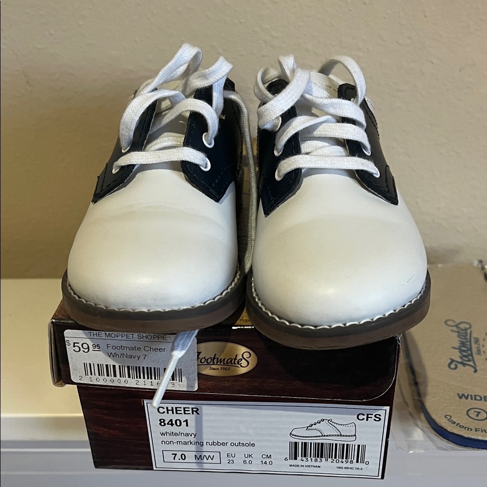 FootMates Cheer White and Navy Dress Shoes